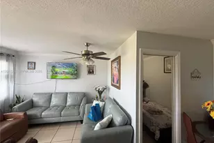 7101 SW 89th Ct, Miami, FL 33173 - Photo 12