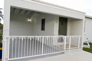 831 El Prado, West Palm Beach, FL 33405 - Photo 2