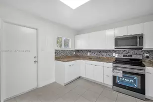 1550 NE 131st Ln, North Miami, FL 33161 - Photo 18