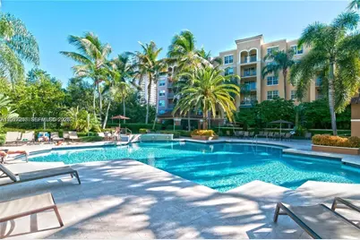 19555 E Country Club Dr #8502, Aventura, FL 33180 - Photo 2