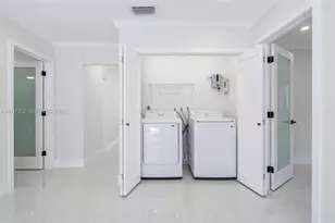 1900 SW 24th St, Miami, FL 33145 - Photo 22