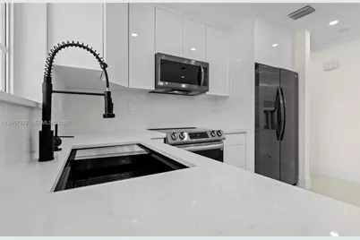 1900 SW 24th St, Miami, FL 33145 - Photo 8