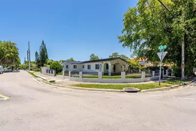 1900 SW 24th St, Miami, FL 33145 - Photo 20