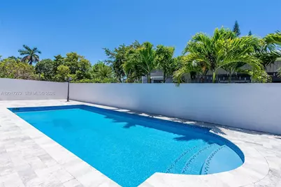 1900 SW 24th St, Miami, FL 33145 - Photo 6