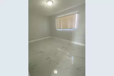 852 NW 8th St #852, Hallandale Beach, FL 33009 - Photo 6
