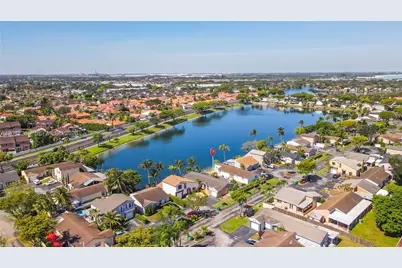 8340 NW 193rd Ln, Hialeah, FL 33015 - Photo 42