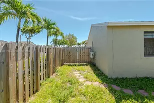 8340 NW 193rd Ln, Hialeah, FL 33015 - Photo 38