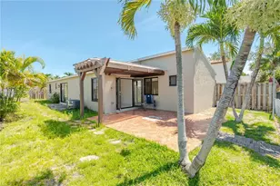 8340 NW 193rd Ln, Hialeah, FL 33015 - Photo 32