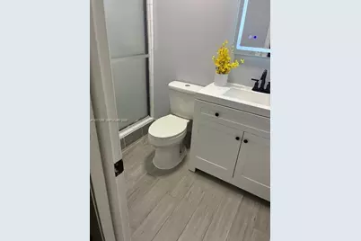 19 Chestnut Cir, Cooper City, FL 33026 - Photo 18