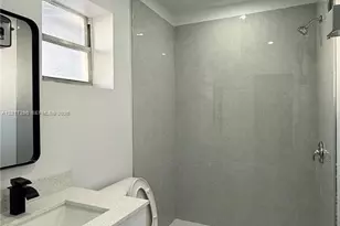 211 SW 10th Ave, Miami, FL 33130 - Photo 10