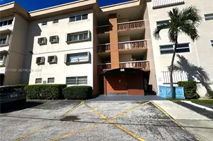 410 SE 2nd St, Hallandale Beach, FL 33009 - Photo 14