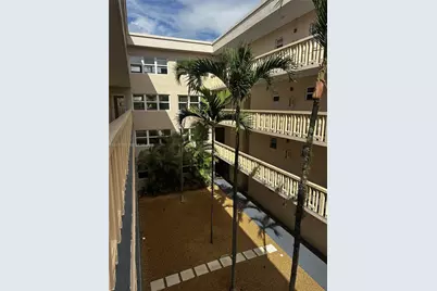410 SE 2nd St #415, Hallandale Beach, FL 33009 - Photo 12