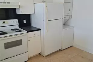 5085 NW 7th St, Miami, FL 33126 - Photo 8