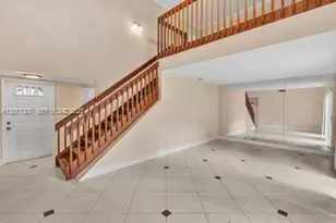 1395 Cottonwood Cir, Weston, FL 33326 - Photo 8