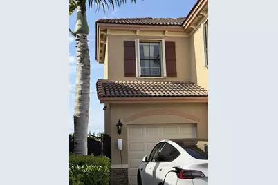 11339 SW 243rd Ter, Homestead, FL 33032 - Photo 2