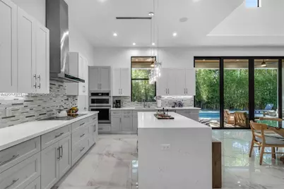 1010 Genoa St, Coral Gables, FL 33134 - Photo 2