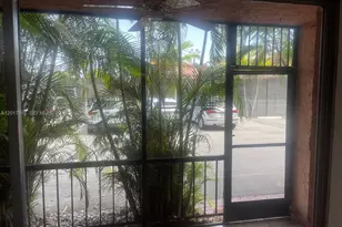 660 Tennis Club Dr, Fort Lauderdale, FL 33311 - Photo 14