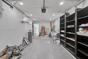 8400 NW 7th St, Pembroke Pines, FL 33024 - Photo 38