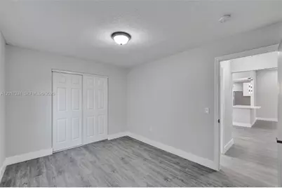 8400 NW 7th St, Pembroke Pines, FL 33024 - Photo 44