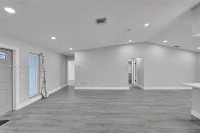 8400 NW 7th St, Pembroke Pines, FL 33024 - Photo 56