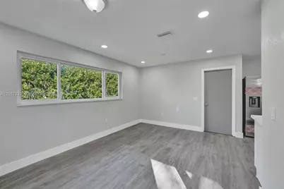 8400 NW 7th St, Pembroke Pines, FL 33024 - Photo 36