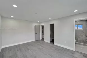 8400 NW 7th St, Pembroke Pines, FL 33024 - Photo 16