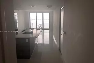 460 NE 28th St, Miami, FL 33132 - Photo 14