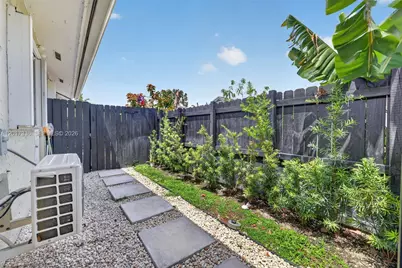 9315 SW 172nd Ter, Palmetto Bay, FL 33157 - Photo 24