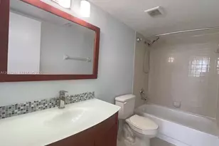 117 Lake Emerald Dr, Oakland Park, FL 33309 - Photo 14