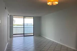 117 Lake Emerald Dr, Oakland Park, FL 33309 - Photo 4
