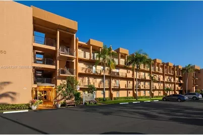 3050 E Sunrise Lakes Dr #402, Sunrise, FL 33322 - Photo 1
