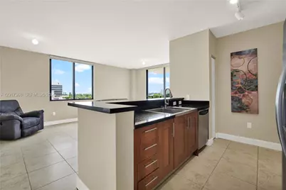 1300 Ponce De Leon Blvd #703, Coral Gables, FL 33134 - Photo 28