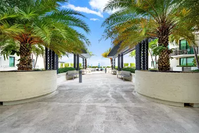 1300 Ponce De Leon Blvd #703, Coral Gables, FL 33134 - Photo 6