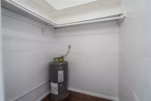 3049 NW 9th Ave, Wilton Manors, FL 33311 - Photo 14