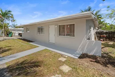 8400 NW 24th Ct, Miami, FL 33147 - Photo 4