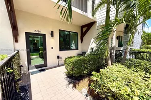 4680 NW 83rd Path, Doral, FL 33166 - Photo 2