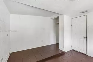 1945 NW 86th St, Miami, FL 33147 - Photo 18