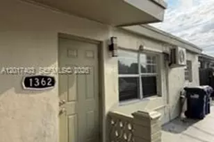 1362 NE 145th St, Miami, FL 33161 - Photo 2