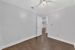 8401 SW 107th Ave, Miami, FL 33173 - Photo 8