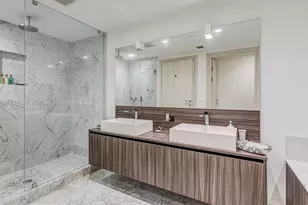 1000 Brickell Plaza, Miami, FL 33131 - Photo 32