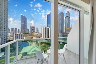 41 SE 5th St, Miami, FL 33131 - Photo 1