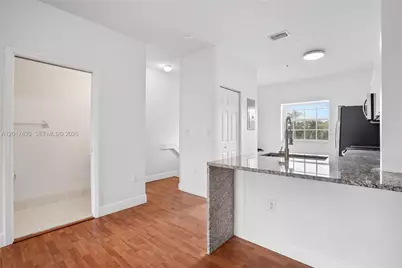 5610 NW 114th Pl #205, Doral, FL 33178 - Photo 6