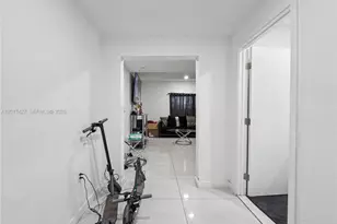 227 NW 13th Pl, Florida City, FL 33034 - Photo 10