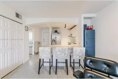1331 Lincoln Rd #704, Miami Beach, FL 33139 - Photo 6