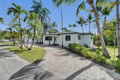 707 N 13 Avenue, Hollywood, FL 33019 - Photo 1