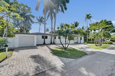 707 N 13 Avenue, Hollywood, FL 33019 - Photo 14