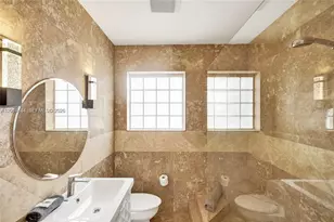 707 N 13th Ave, Hollywood, FL 33019 - Photo 18