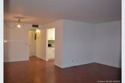 101 SW 132nd Way #415J, Pembroke Pines, FL 33027 - Photo 8