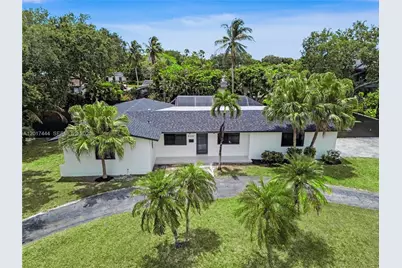 8340 SW 154th Ter, Palmetto Bay, FL 33157 - Photo 2