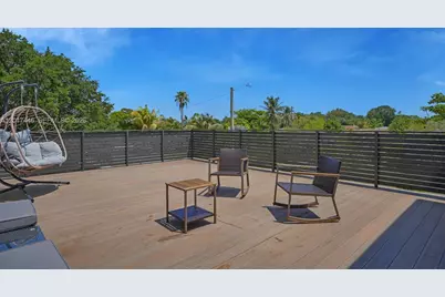 1025 NE 170th Ter, Miami, FL 33162 - Photo 8